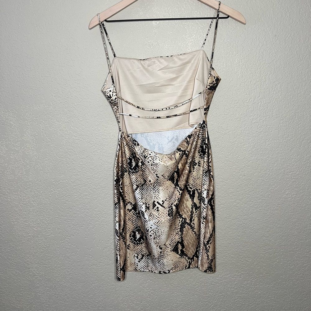 Lovely Day Snakeskin Design Dress - Picture 2 of 4